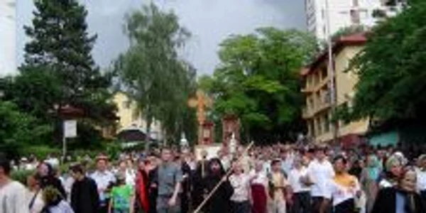 Credincioşii vor străbate străzile oraşului