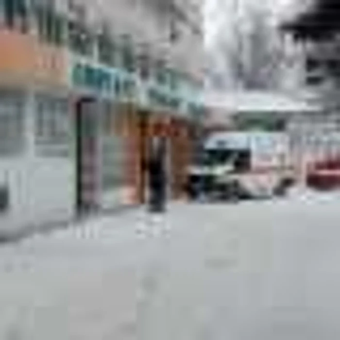 Ambulanţele au adus dializaţi din tot judeţul la spital pentru a evita blocarea acestora.