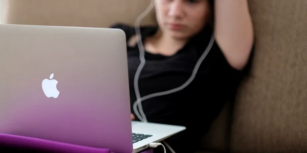 fata laptop pixabay jpg