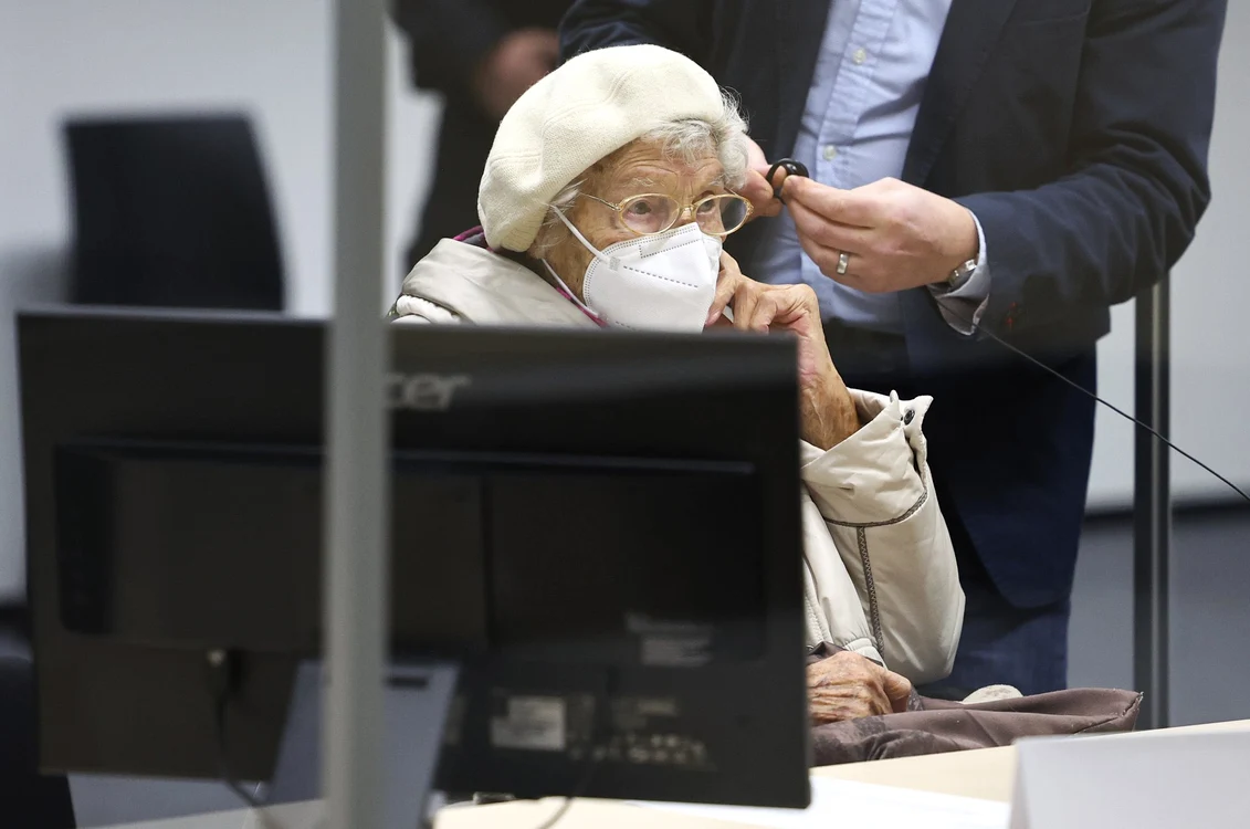Irmgard Furchner, acuzată că a lucrat în lagărul de concentrare Stutthof, a murit FOTO: X