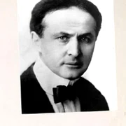 Harry Houdini: magicianul care a vrut să păcălească moartea jpeg