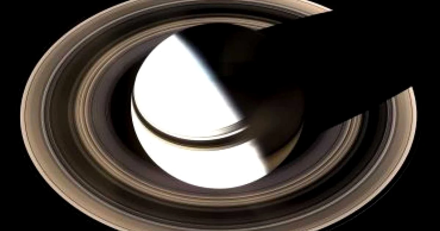 O furtună violentă de pe planeta Saturn nu s-a mai oprit de opt luni!