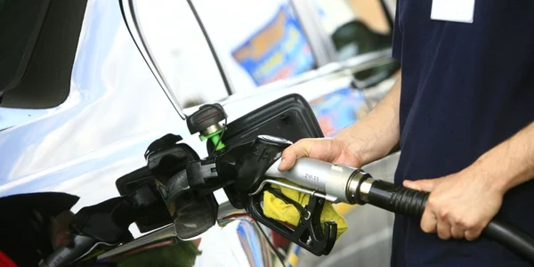 benzinarie benzina motorina carburanti foto adevarul