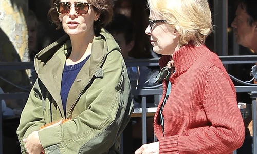 Exclusive Sarah Paulson Shops With Holland Taylor At The Grove jpeg