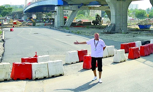 Şoseaua Grozăveşti   Modernizată  pentru a prelua  traficul de sub pasaj jpeg