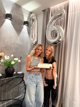 Andreea Perju și fiica ei, Mara, la 16 ani. FOTO: Instagram