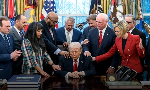 trump rugaciune jpg