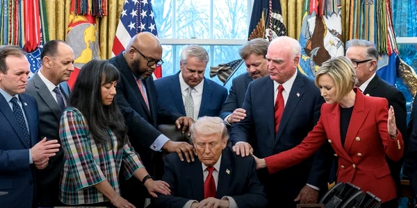 trump rugaciune jpg