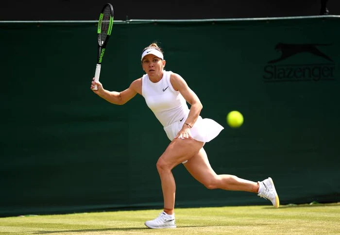 
    Simona Halep la WimbledonFOTO: EPA  