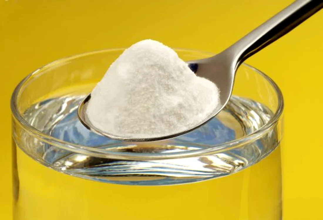 
    Bicarbonatul de sodiu te ajută să ai un păr mai curat, mărăsos și fără mătreațăclicksanatate.ro  