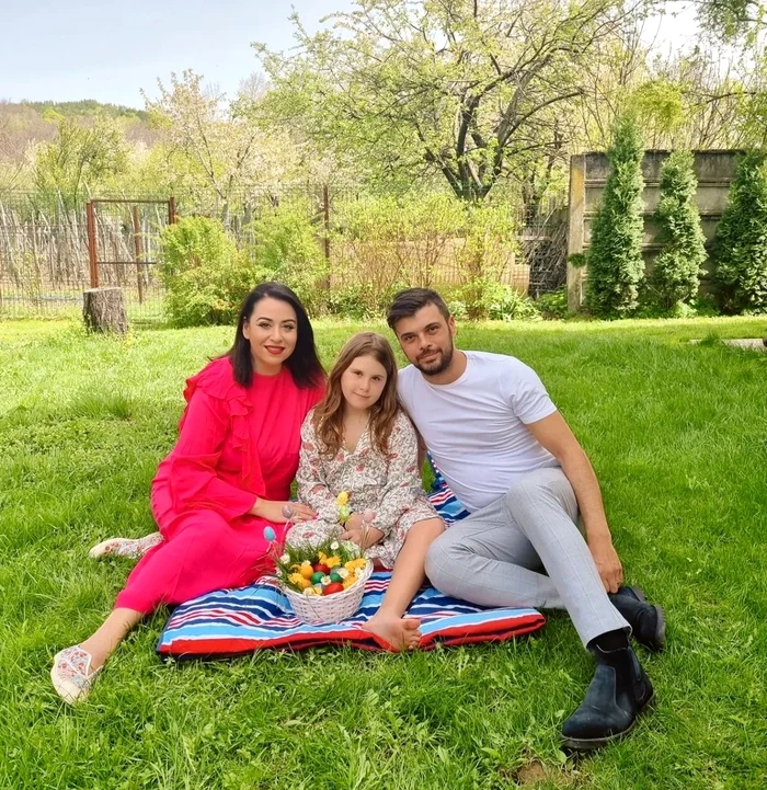 Oana Roman și Marius Elisei au făcut un picnic