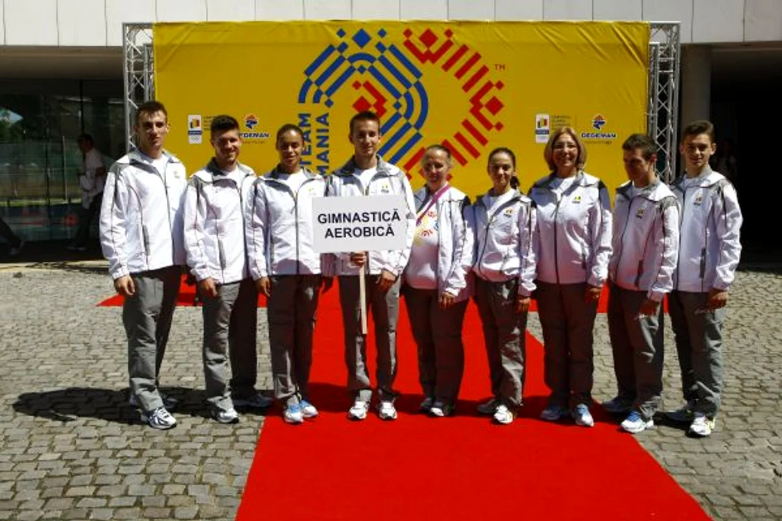 De la componentii echipei de gimnastica aerobica se asteapta mai multe medalii