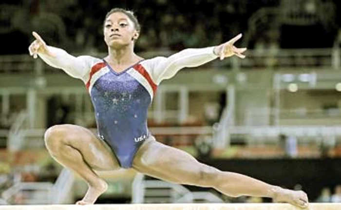 Simone Biles domină gimnastica mondială, cucerind al doilea titlu olimpic la RioFoto: AP