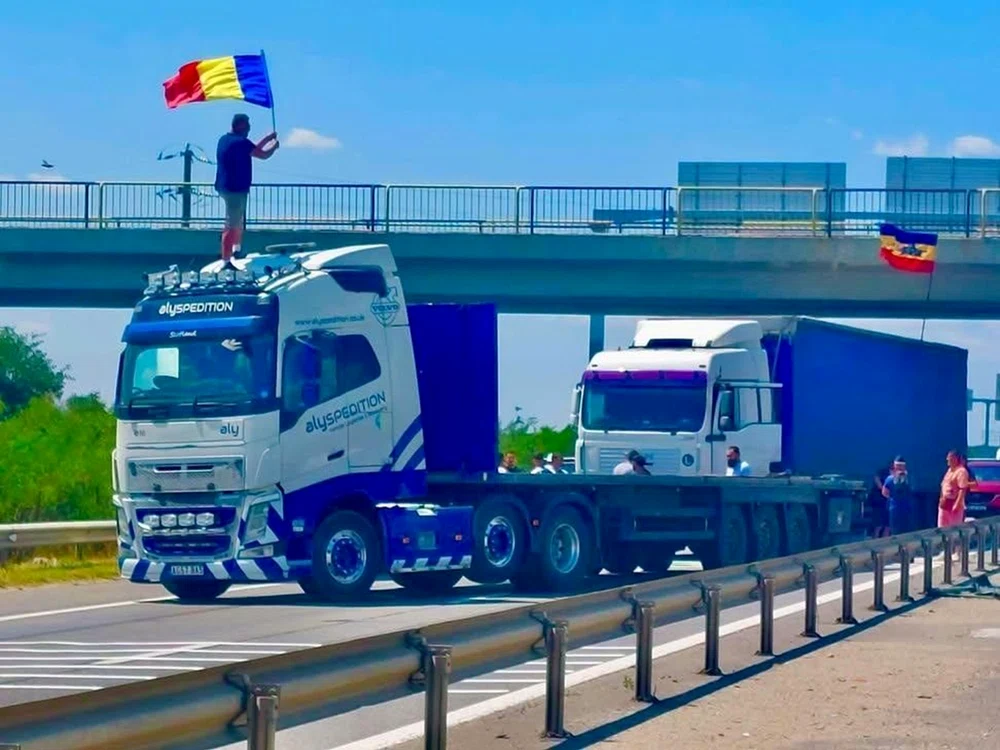 autostrada blocata jpg