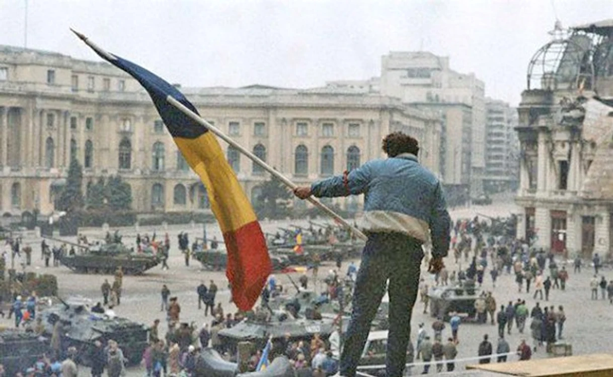 
    Anul acesta se împlinesc 30 de ani de la Revoluţie  