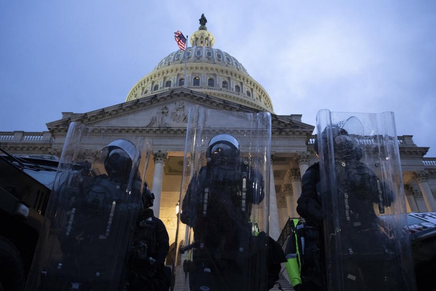  Mai multe ciocniri între poliție și manifestanți pro-palestinieni au avut loc la Washington VIDEO