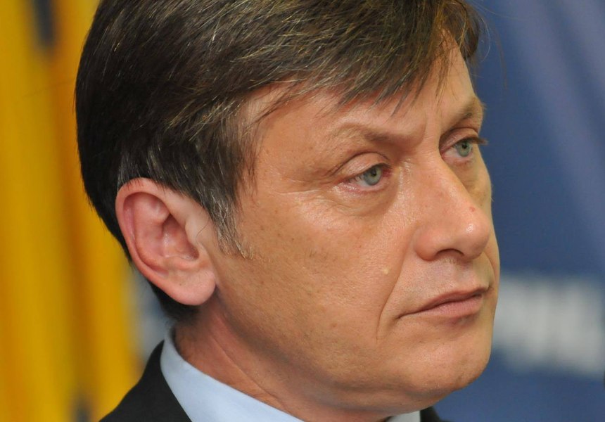 Crin Antonescu îi critică pe procurori pentru nefinalizarea anchetelor legate de alegeri: „Nu poate să mai existe concediu”