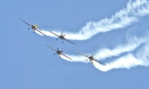 acrobatii avion jpeg