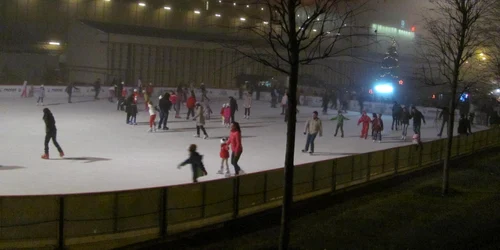 Patinoarul Ice Dream din Timişoara Foto