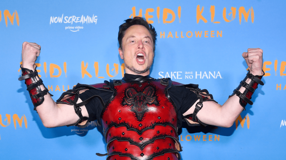 Elon Musk a petrecut Halloween-ul cu Heidi Klum. Topmodelul este celebru pentru petrecerile sale de Halloween  FOTO