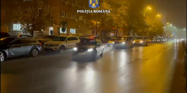 PERCHEZIȚIE A POLIȚIȘTILOR CAPITALEI ÎNTR UN DOSAR DE FURT   POLITIA Romana mp4 thumbnail png