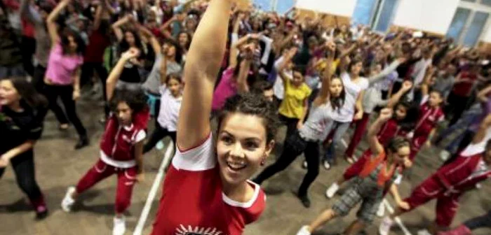 Cluj: VIDEO Cluj-Napoca, oraşul flash mob-urilor premeditate (GALERIE FOTO)