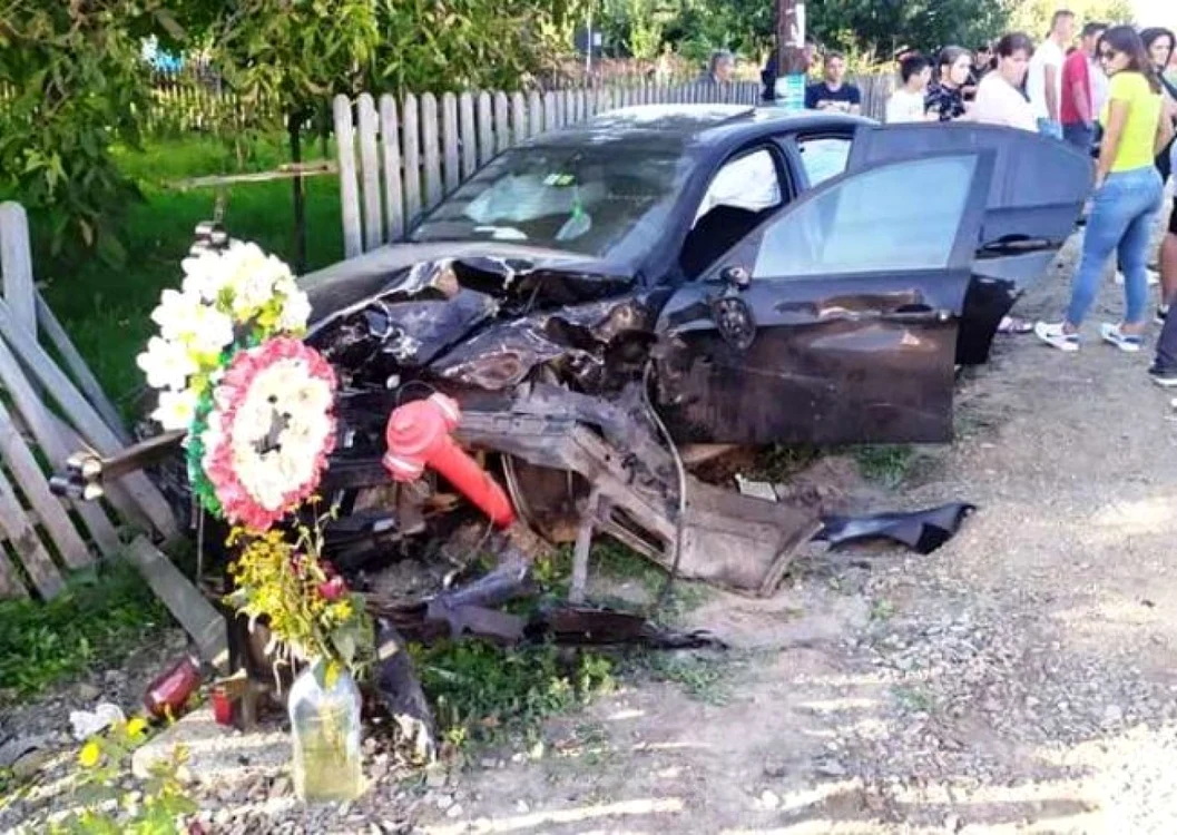 Un accident grav a avut loc în comuna Ibăneşti, judeţul Botoşani FOTO botosaneanul.ro