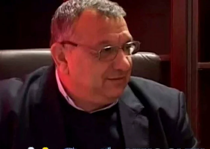 Iulian dumitru este primarul comunei Slobozia Bradului