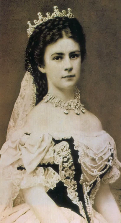 Împărăteasa Sisi a Austriei a fost de cinci ori în Băile Herculane, ultima oară în 1896, cu doi ani înainte de asasinarea ei