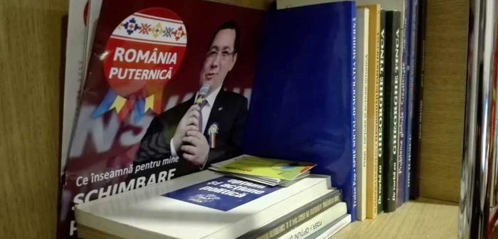 Revistă cu Victor Ponta într-o secţie de vot din Cluj-Napoca FOTO: Florina Pop