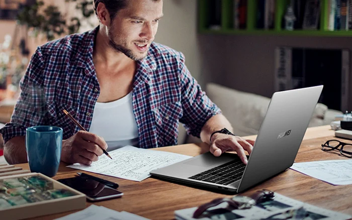 HUAWEI MateBook D16.