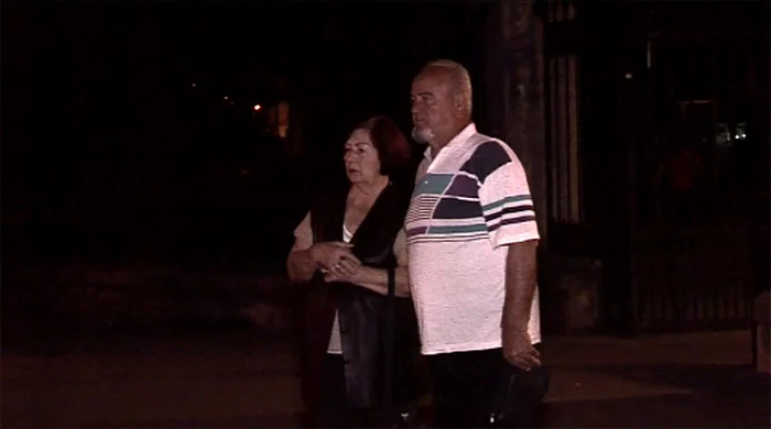 Cei doi pensionari vor fi mai atenţi atunci când vor ieşi la plimbare prin parc Foto Iulian Bunilă
