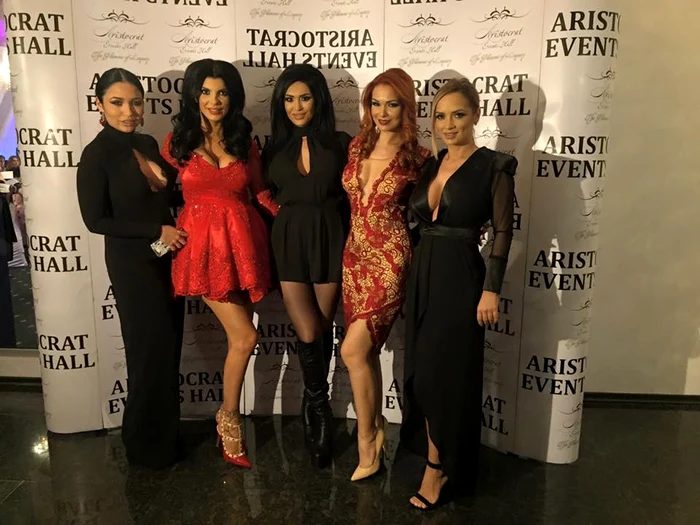 
    Andreea nu a ezitat să-și expună atuurile fizice nici la petrecerea de după cununieFoto: arhivă personală  