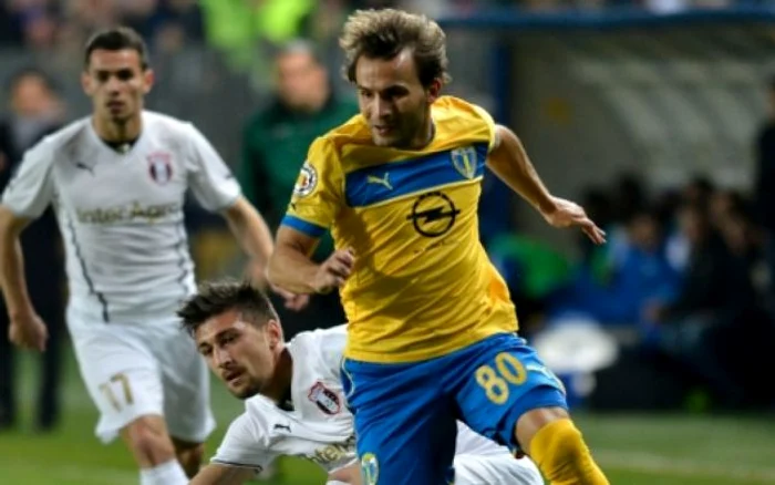 Teixeira este unul dintre cei mai buni străini din campionat, dar joacă şi el la o echipă în insolvenţă şi nu e foarte fericit cu astaFoto Click!