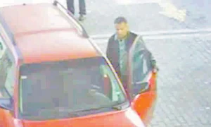 Maramureşeanul fura  plăcuţele unor maşini  înmatriculate în judeţul Cluj (FOTO: Dejeanul ro) jpeg