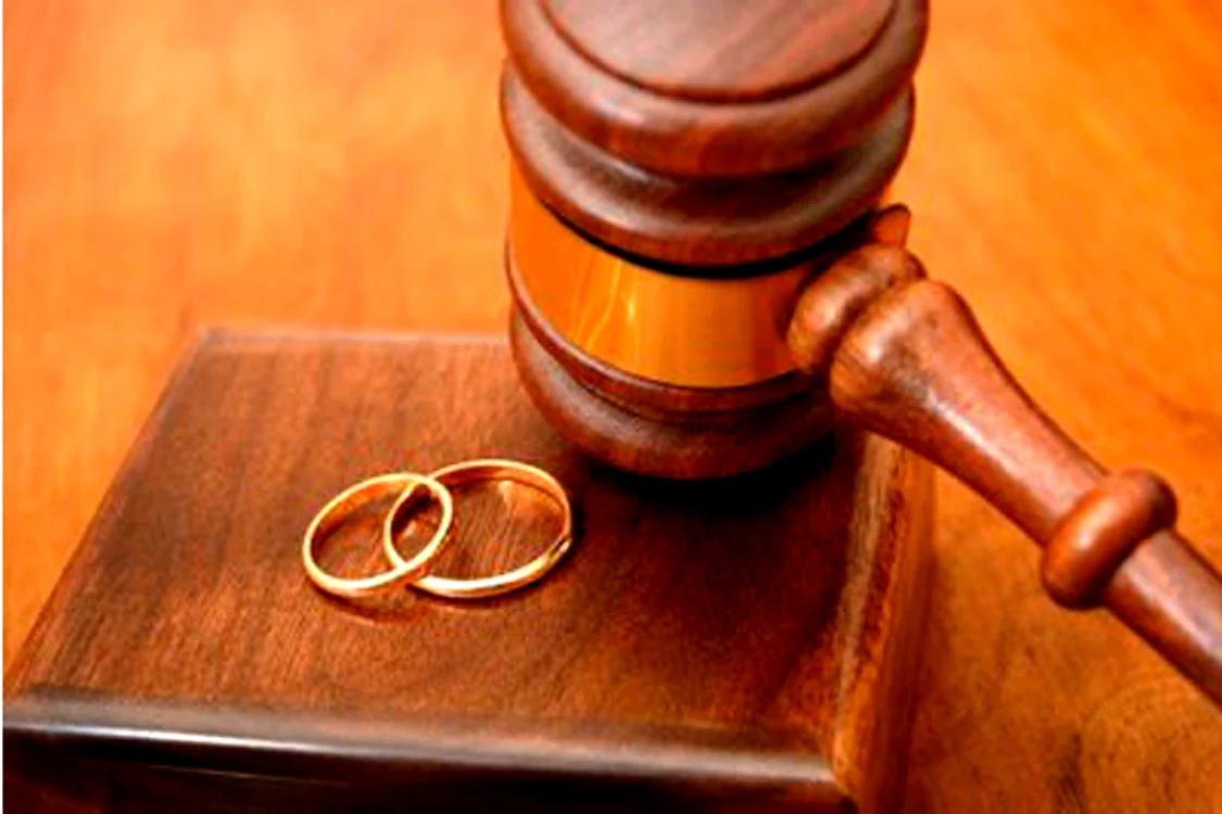 
    Gabriel ar fi divorțat de soția lui, Cristina, la numai patru luni după nuntăfoto: europealcost.com  