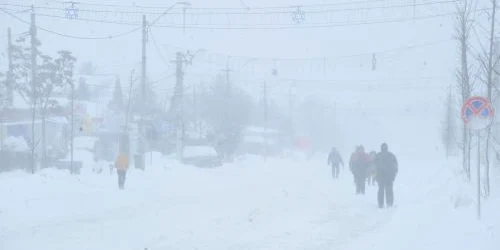 Zăpadă şi viscol în Capitală