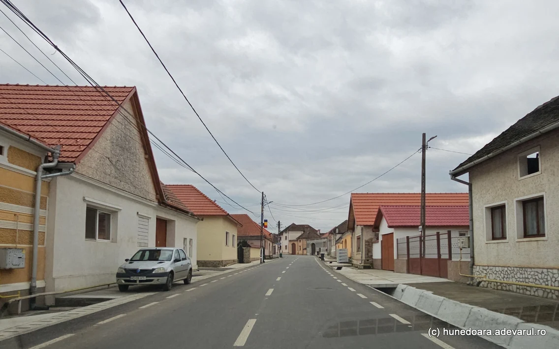 Satul Romos din Hunedoara  Foto Daniel Guță  ADEVĂRUL (24) jpg