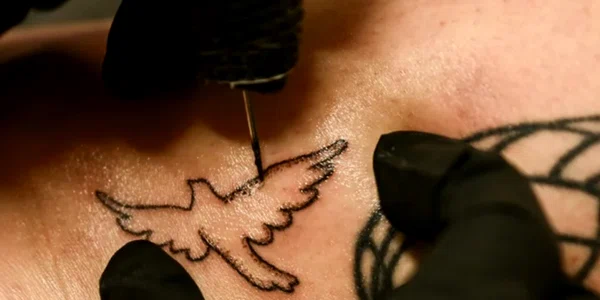 tatuaj cenusa jpg