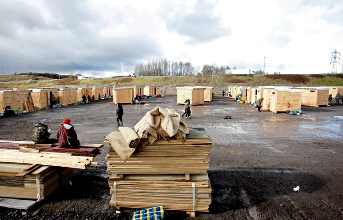 Tabăra este formată din mici adăposturi din lemnFoto AP