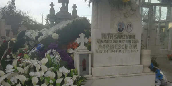 Mormântul lui Petrică Adrian Niță FOTO MI jfif