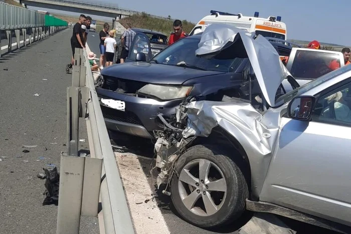 Opt persoane implicate intr-un accident grav pe A1 FOTO DRDP Timişoara