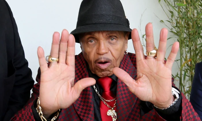 Exclusif    Joe Jackson, invité sur la terrasse Sandra and Co lors du 68ème festival international du film de Cannes jpeg