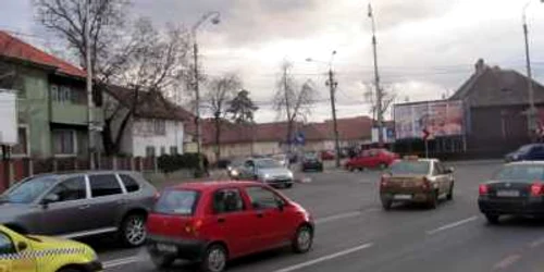 Semafoarele vor trebui să fluidizeze traficul pe Şoseaua Alba Iulia