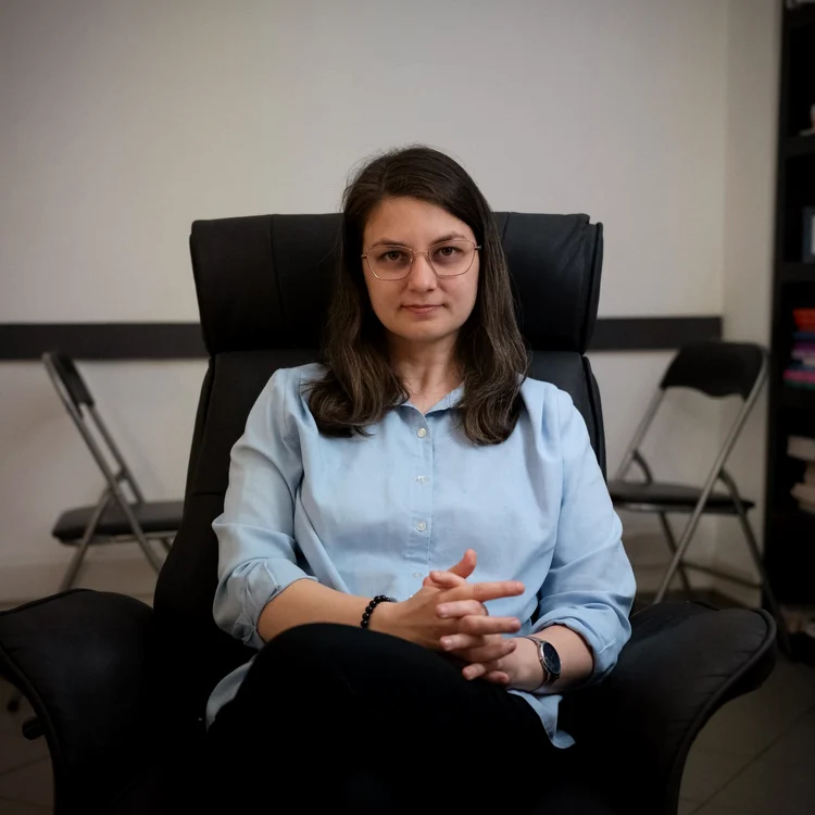 Silvia Burciu, psihoterapeut