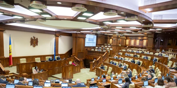 Parlament Moldova