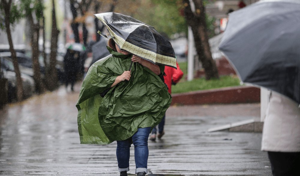 Avertizare Cod galben de ploi însemnate cantitativ. Ce regiuni din România sunt vizate