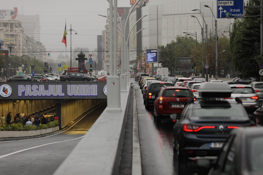 O cisternă cu GPL s-a lovit de una din porțile de gabarit ale Pasajului Unirii. Daniel Băluță vorbește despre „o faptă similară unui atentat terorist”