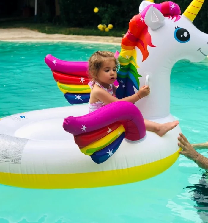 2 aniversare 2 ani ilinca fiica lui tudor de la fly project 1 jpg jpeg