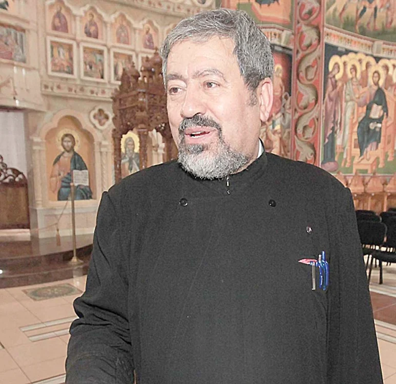 Preotul Ilie Costescu de la Biserica  Sf. Ilie din Titan